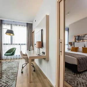 Hotel Leonardo Royal Fira ****