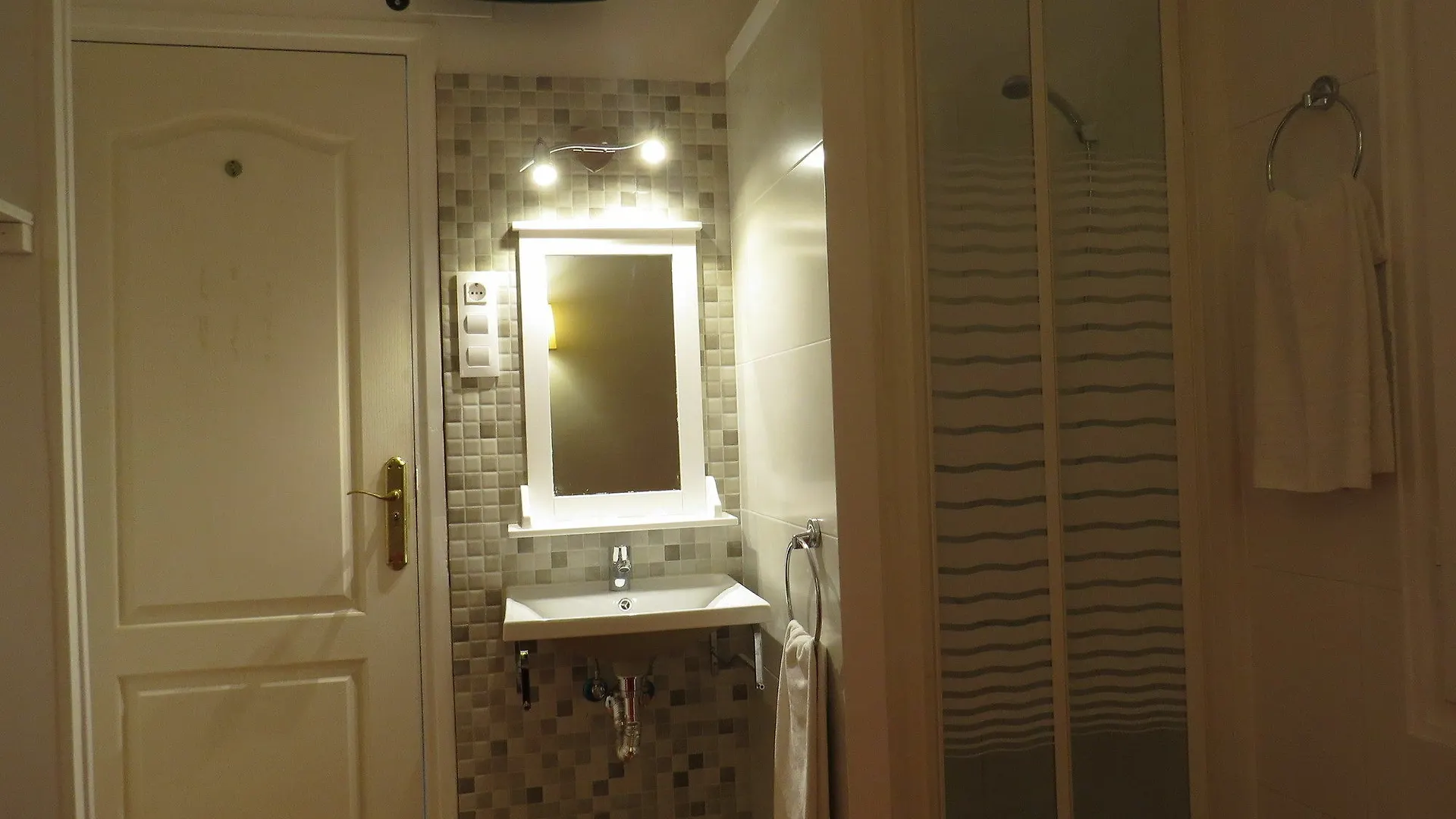 Barcelona City Rooms